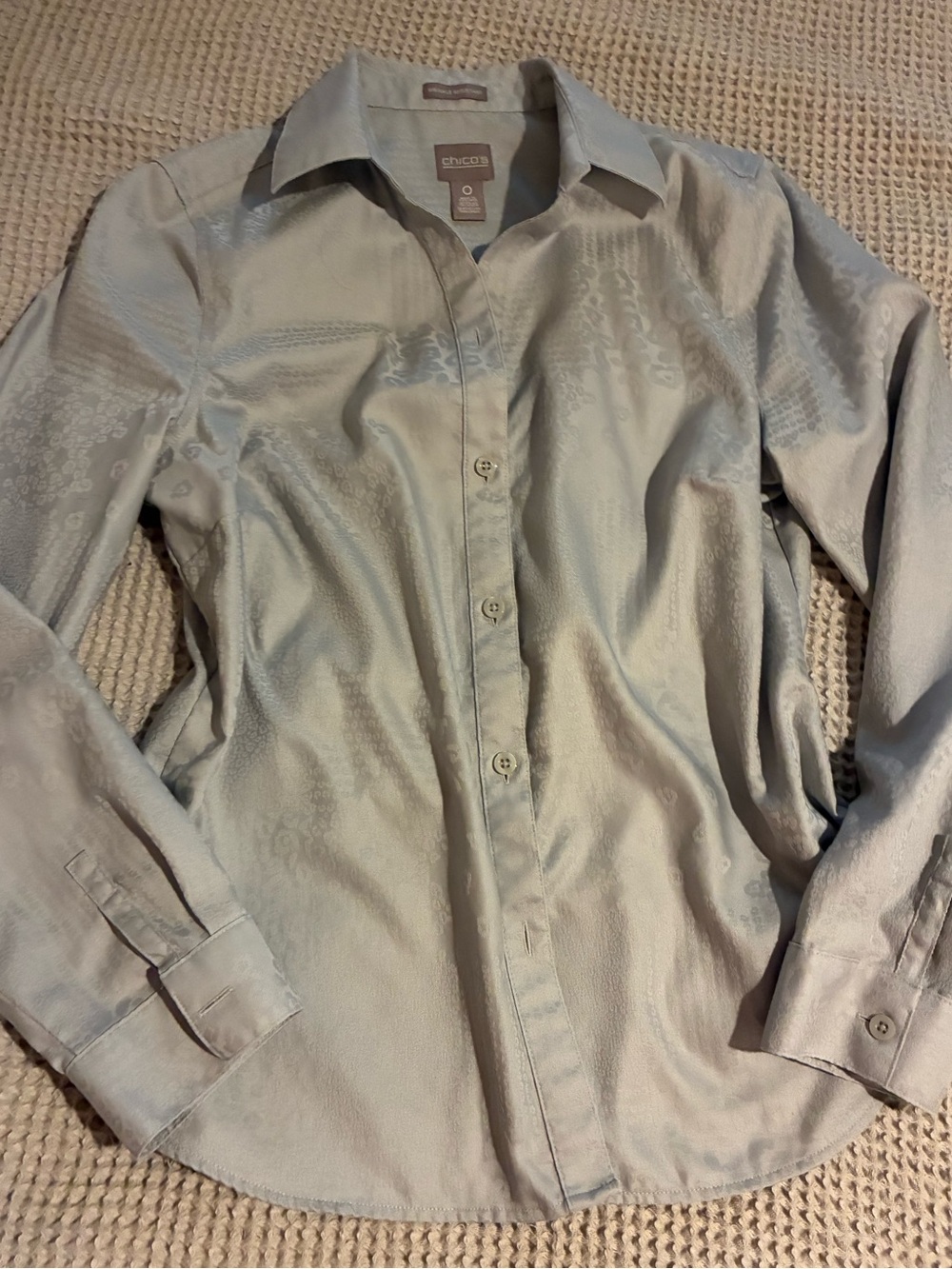 Chico’s Light Gray Button-Up Blouse, Wrinkle Resistant, Cotton, US 4/6